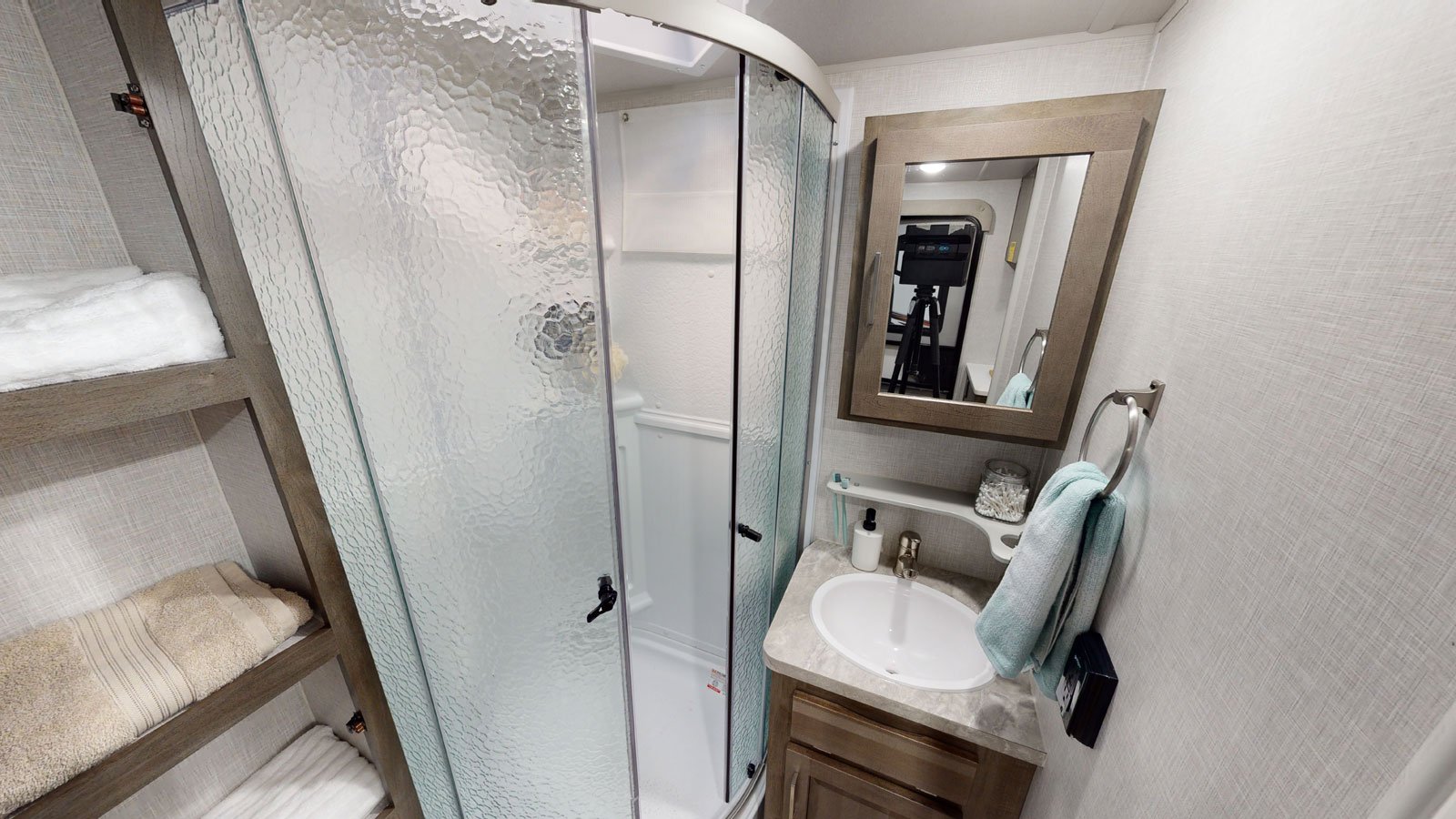 Rockwood Bathroom